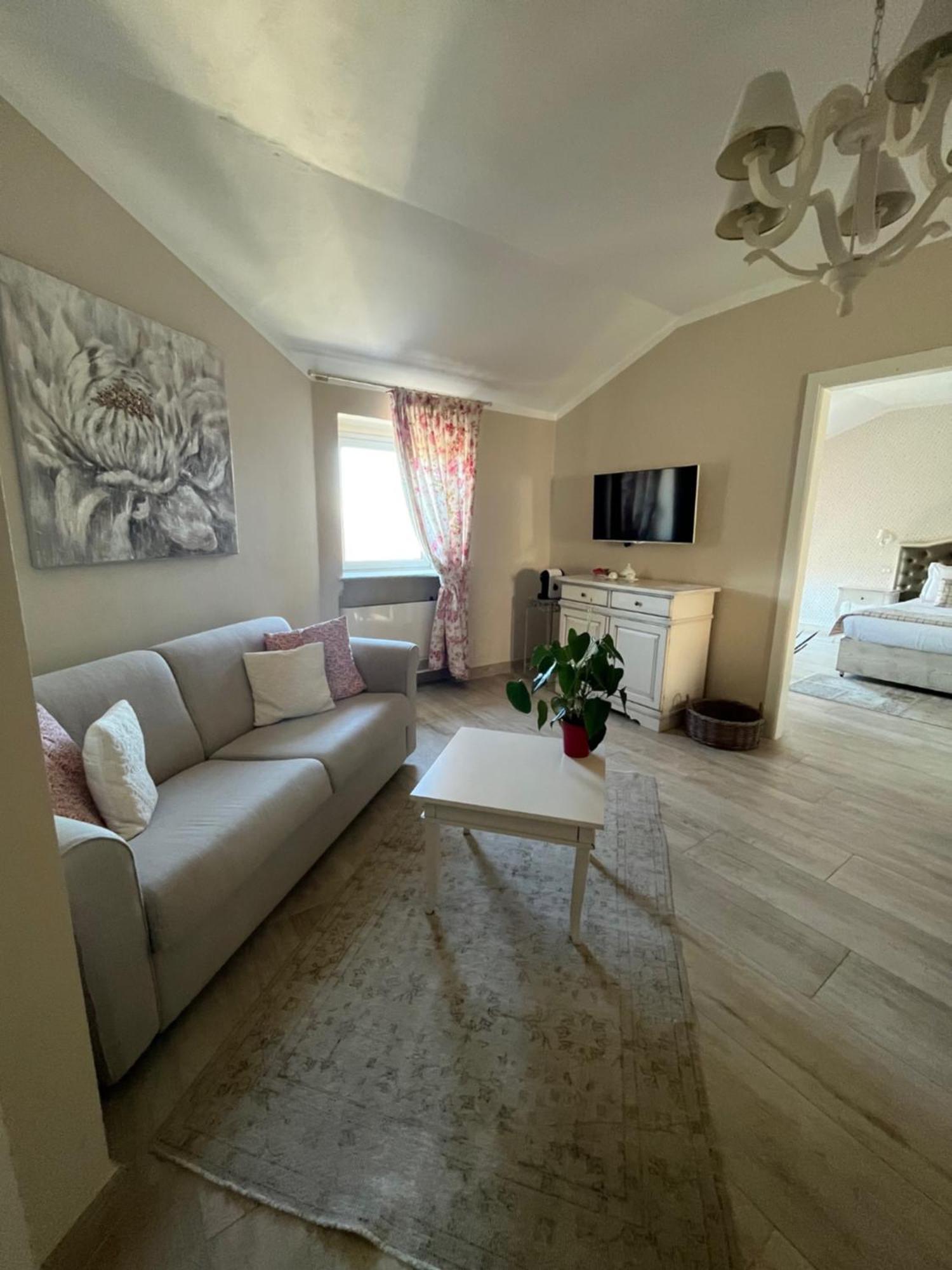 Borgo Vecchio Locanda di Charme Neive Esterno foto