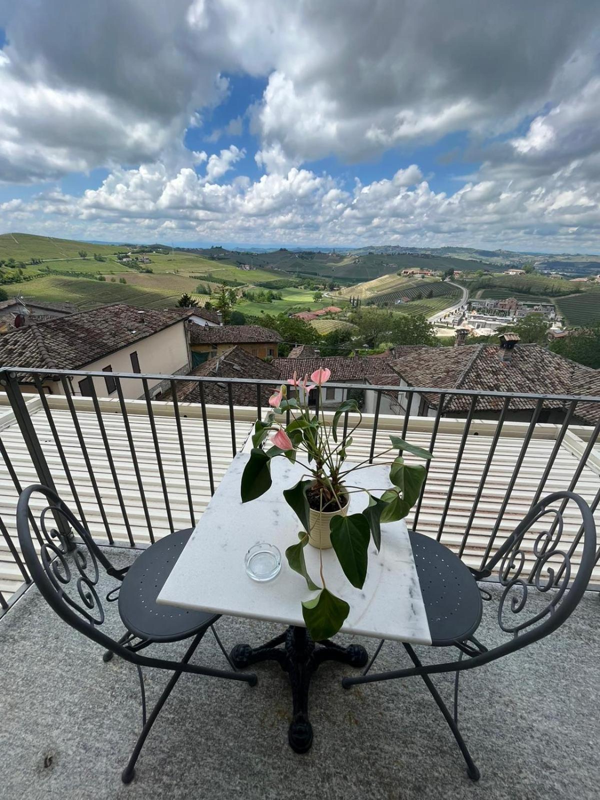 Borgo Vecchio Locanda di Charme Neive Esterno foto